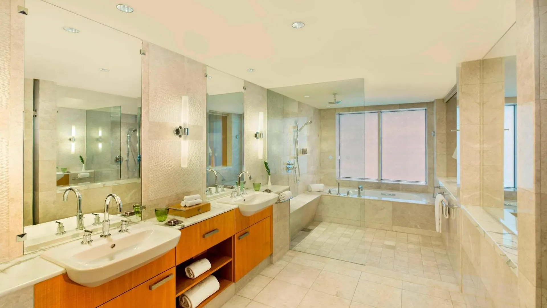 Hotel Ritz Carlton Difc Downtown Dubai